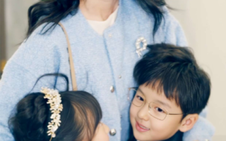短剧《萌宝总裁回国找渣男老爸（81集全）》免费观看