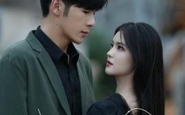 短剧《神奇耳机 (2024)》全集免费在线观看