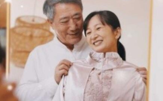 短剧《二婚后，包子铺阿姨遇见真爱（1-41集）》二婚后包子铺阿姨遇见真爱全集免费在线观看