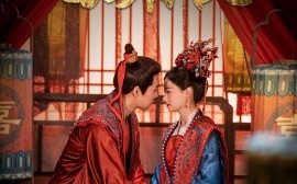 短剧《宫颜乱 (2025)》全集免费在线观看