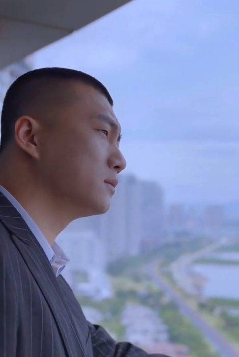 短剧《新版:我被困在同一天一万年(84集全)》免费观看-第1张图片-力界网 短剧《新版:我被困在同一天一万年(84集全)》免费观看-第1张图片-力界网